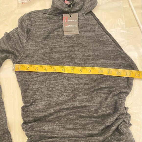 n: Philanthropy Revolve Electra Ruched One Sleeve Mini Dress In Charcoal.Size S - Picture 12 of 12